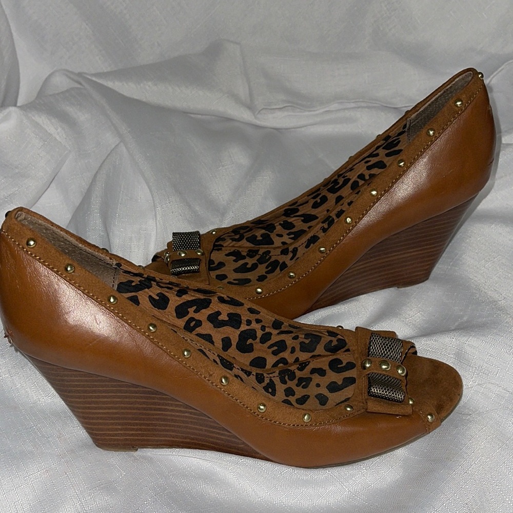 Jessica Simpson Brown Leopard-Print Wedge Heels
